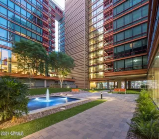 Photo #3: 6718977 Listing