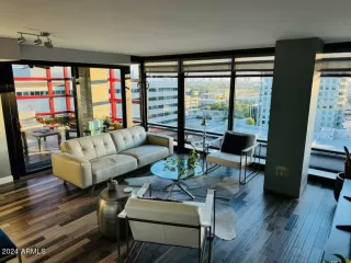 Photo #6: 6718977 Listing