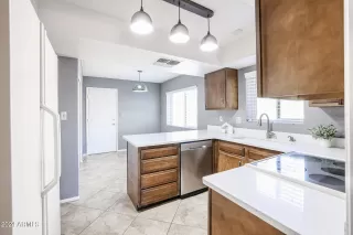 Photo #2: 6719031 Listing