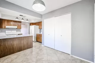 Photo #4: 6719031 Listing