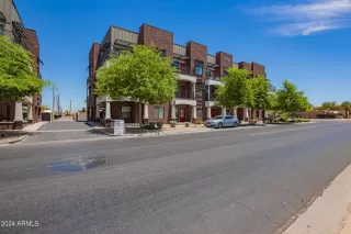 Photo #1: 6719054 Listing 