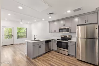 Photo #2: 6719054 Listing 