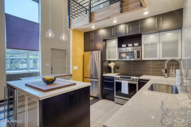 MLS: 6719149 Condo For Sale