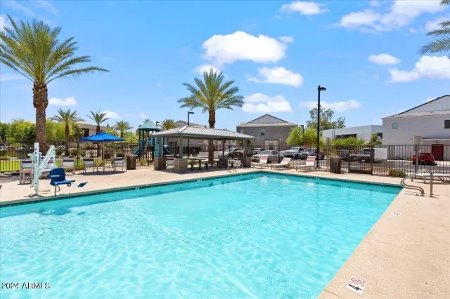 MLS: 6719341 Condo For Sale