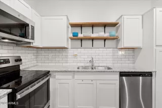 Photo #1: 6719341 Listing 