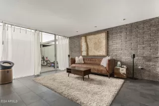 Photo #2: 6719349 Listing 