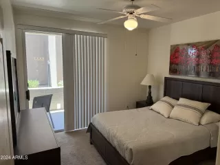 Photo #6: 6719601 Listing