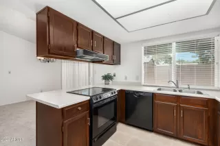 Photo #4: 6719607 Listing