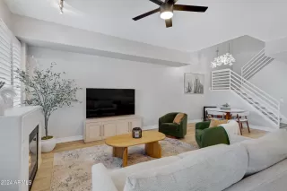 Photo #6: 6719691 Listing 