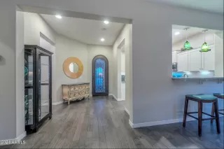 Photo #1: 6719774 Listing 