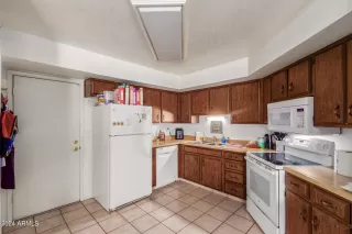 Photo #1: 6719818 Listing