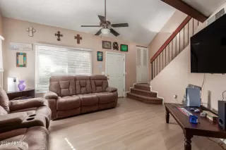 Photo #2: 6719818 Listing