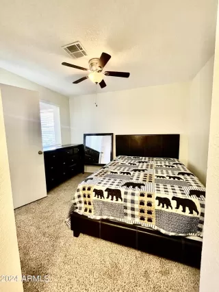 Photo #3: 6719859 Listing