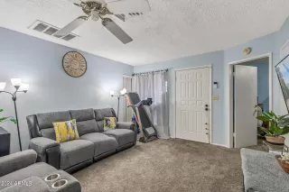 Photo #4: 6719889 Listing 