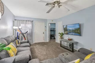 Photo #5: 6719889 Listing 