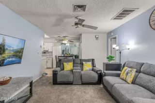 Photo #6: 6719889 Listing 