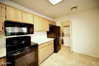 Photo #6: 6719950 Listing