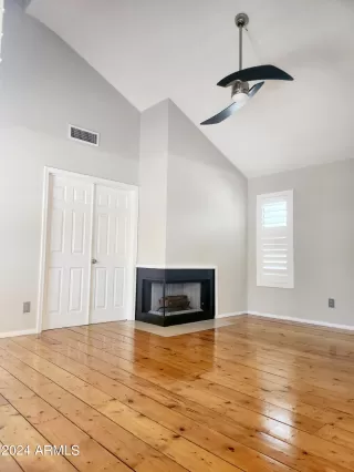 Photo #2: 6720059 Listing