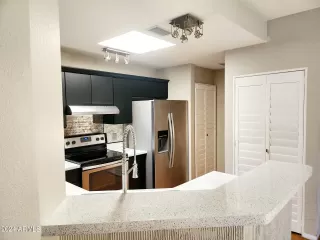 Photo #6: 6720059 Listing