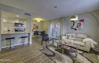 Photo #2: 6720176 Listing 