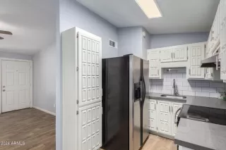 Photo #5: 6720189 Listing