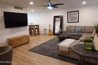 Photo #3: 6720220 Listing