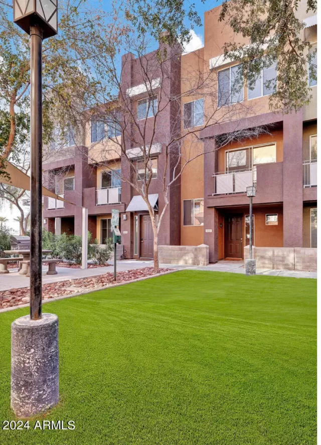 MLS: 6720279 Condo For Sale