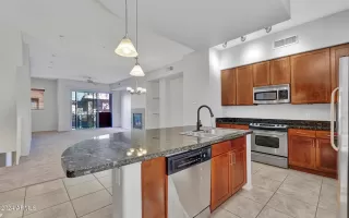 Photo #4: 6720279 Listing 