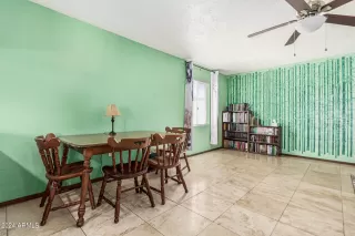 Photo #6: 6720324 Listing