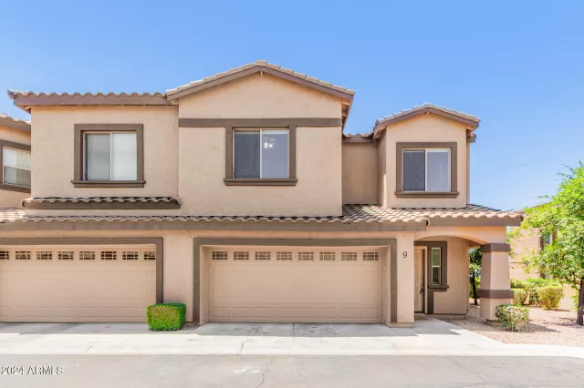 MLS: 6720589 Condo For Sale