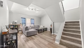 Photo #3: 6720603 Listing 