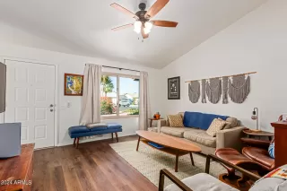 Photo #5: 6720614 Listing 