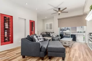 Photo #6: 6720632 Listing