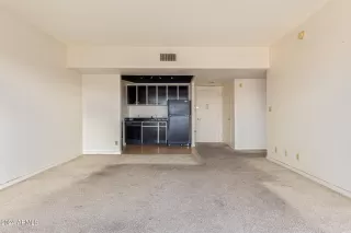 Photo #2: 6720683 Listing