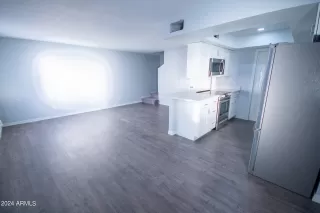 Photo #3: 6720773 Listing