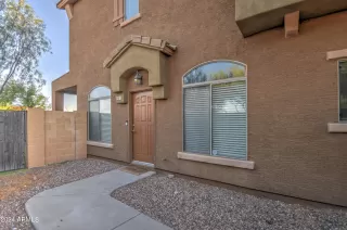 Photo #3: 6720796 Listing 