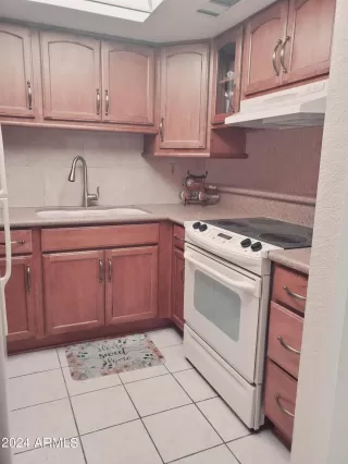 Photo #5: 6720872 Listing 