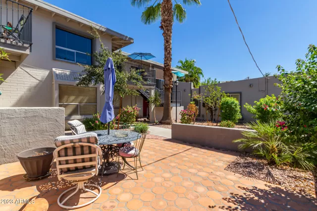 MLS: 6721224 Condo For Sale