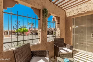 Photo #5: 6721314 Listing