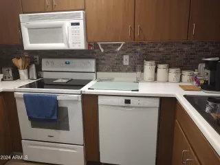 Photo #1: 6721347 Listing 