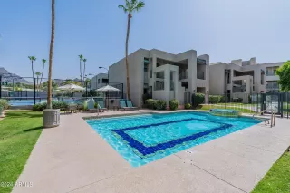 Photo #2: 6721424 Listing 