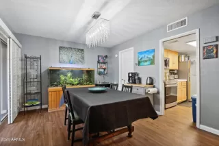 Photo #4: 6721477 Listing