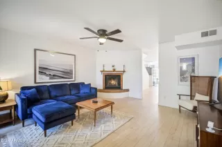 Photo #2: 6721798 Listing