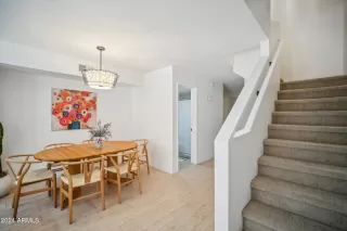 Photo #6: 6721798 Listing