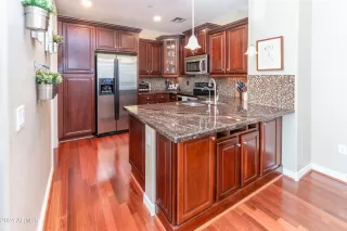 Photo #2: 6721805 Listing