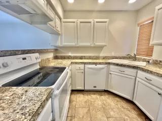 Photo #5: 6721821 Listing 