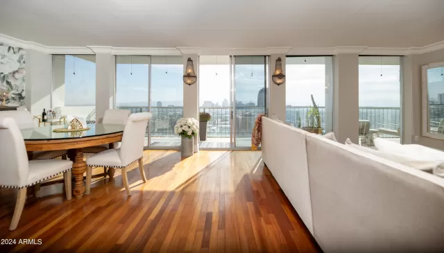 MLS: 6721925 Condo For Sale