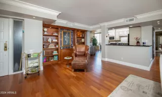 Photo #5: 6721925 Listing 