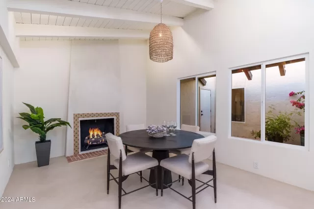 MLS: 6721993 Condo For Sale