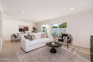 Photo #2: 6721993 Listing